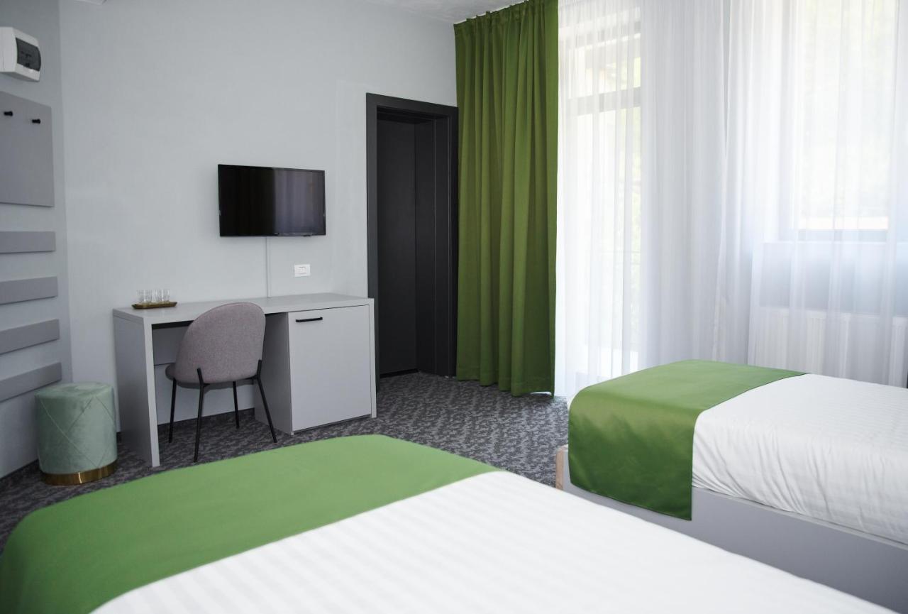 Astra Hotel 3*